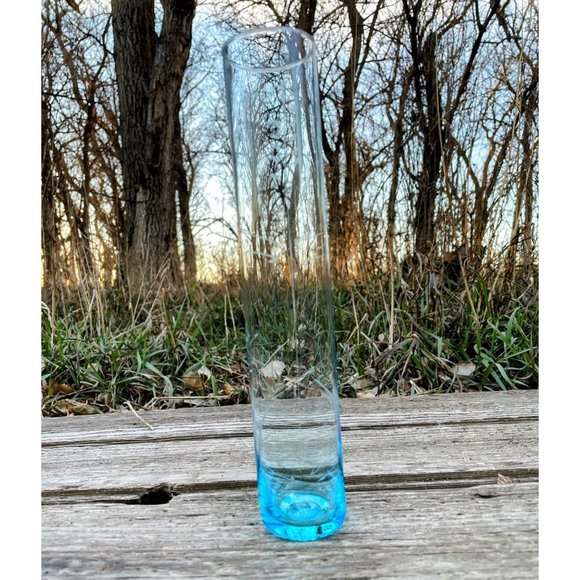 Vintage Turquoise Blue Clear Tint Etched Tall Bud Flower Vase 9.5" - Picture 5 of 14